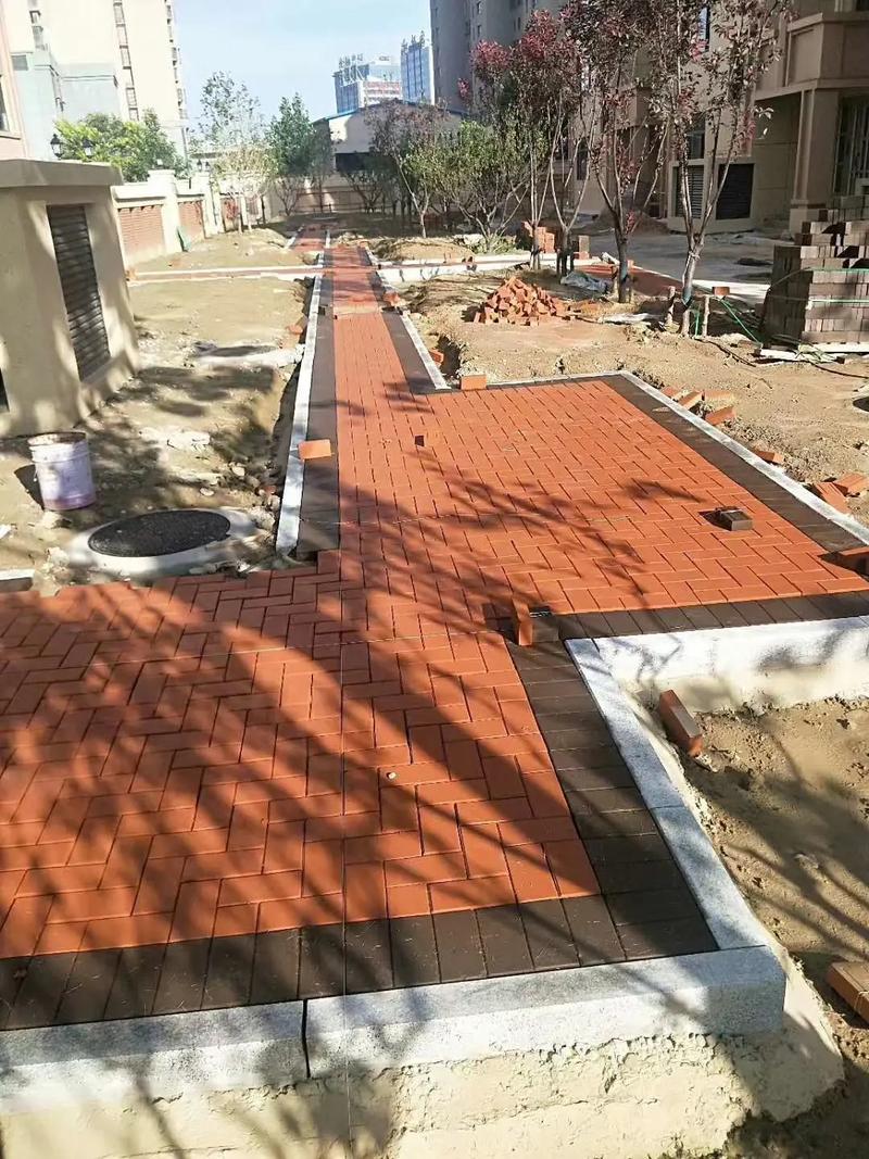 高品质陶土烧结砖厂家直销——赋能城市园林绿化与市政建设